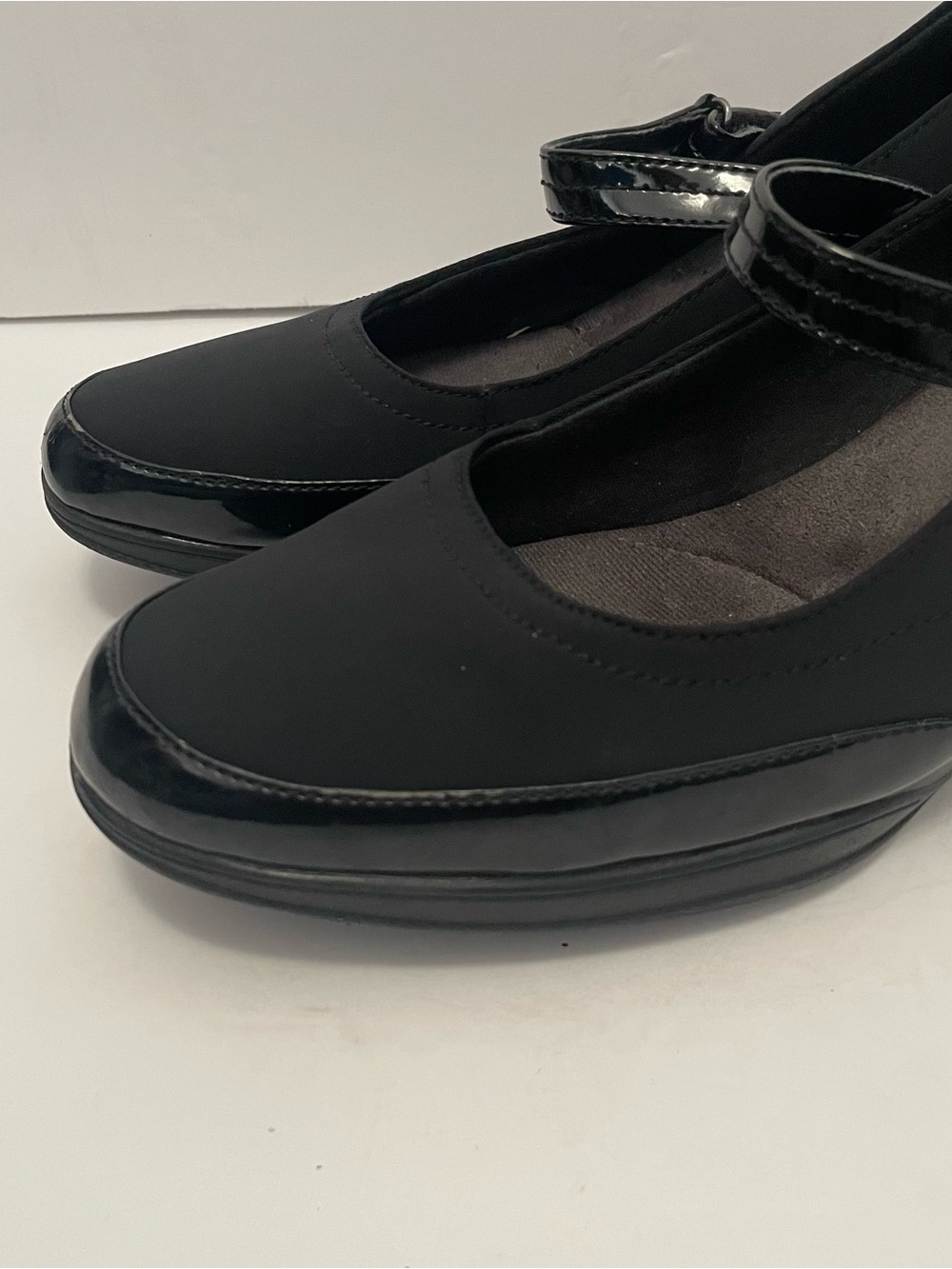 Clarks Bendables Black Mary Jane Wedge Sandals Size 11 - Picture 2 of 8